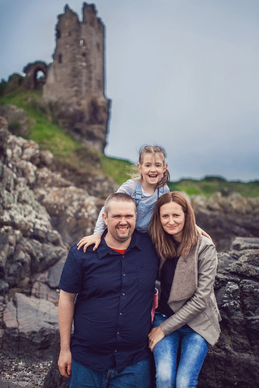 ayrshire family photographer, family photographer ayrshire, family photography, ayr, ayrshire, dunure castle