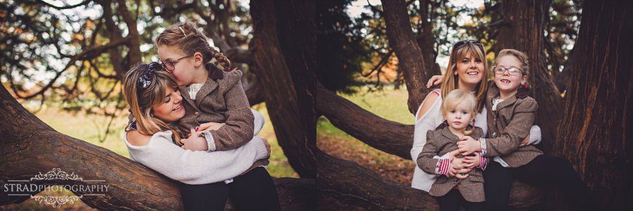 autumn family photography glasgow, rouken glen park, dad, daughter, daughters, family, family photo session, family photographer glasgow, family portrait, family shoot, father, glasgow, leaves, mother, mum, park, scotland