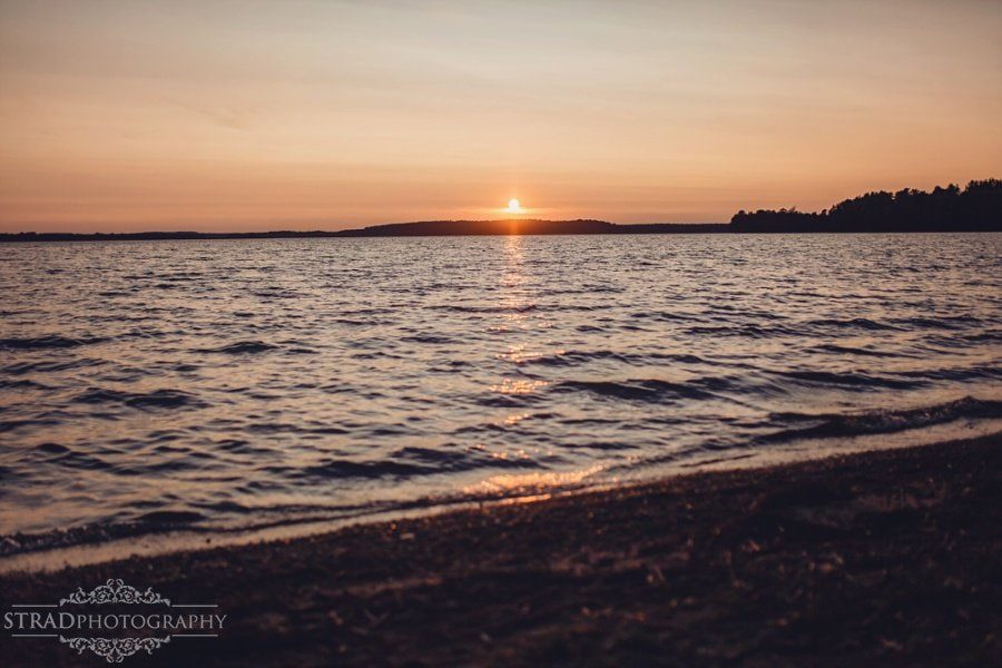 boat, couple, cute dog, dog, egagement, fields, glasgow, glasgow engagement photography, lake, man and woman, photo shoot, posing ideas, pre-wedding photography, save the date, scotland, sunset, wedding anniversary