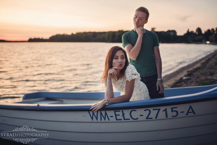 boat, couple, cute dog, dog, egagement, fields, glasgow, glasgow engagement photography, lake, man and woman, photo shoot, posing ideas, pre-wedding photography, save the date, scotland, sunset, wedding anniversary