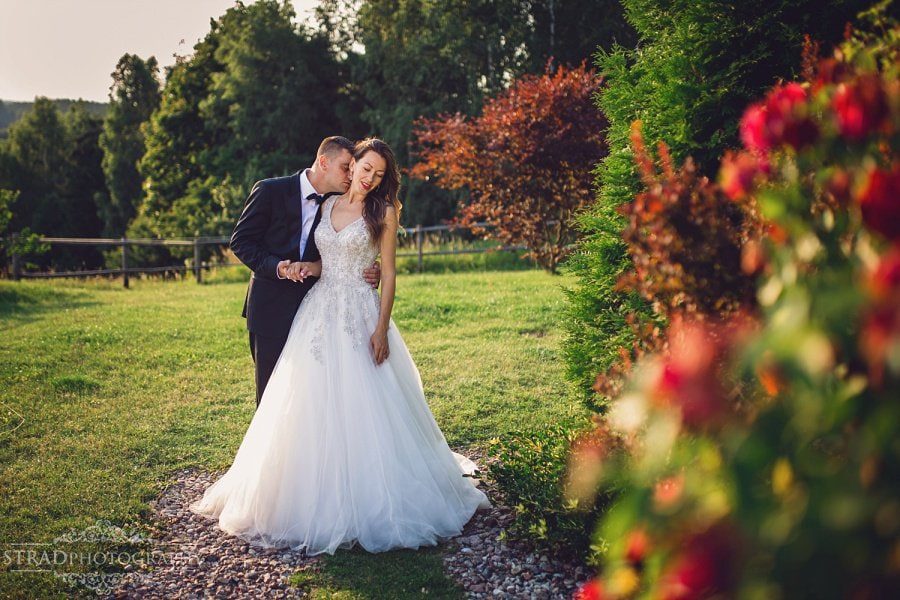 international wedding photographer, outdoor portaits, polish wedding, romantic portrait, slub na mazurach, wedding day, wedding photography, wedding photography in poland