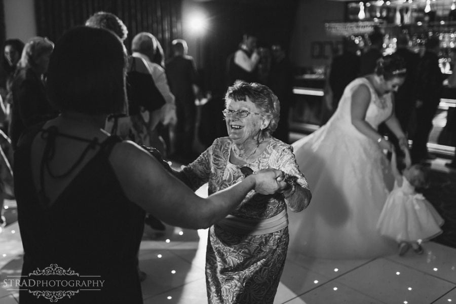 lynnhurst hotel wedding photography, scotland, scotland photographer, scottish wedding photographer, wedding, wedding day, wedding photographer glasgow