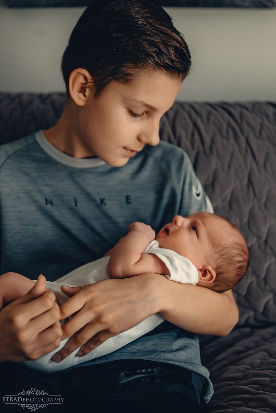 Home lifestyle newborn photoshoot in Glasgow