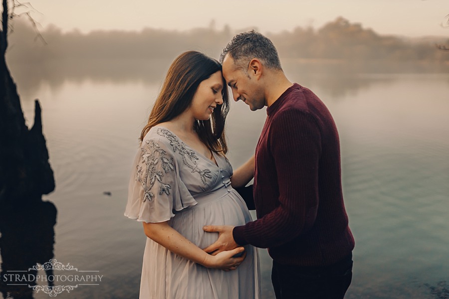 Autumn maternity photography in Glasgow