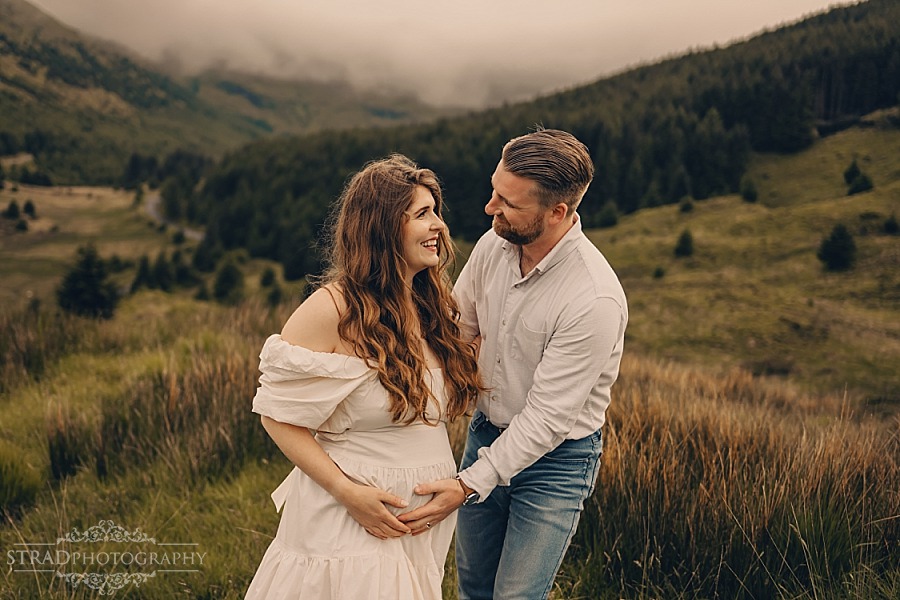 Maternity photoshoot in Scottish mountains