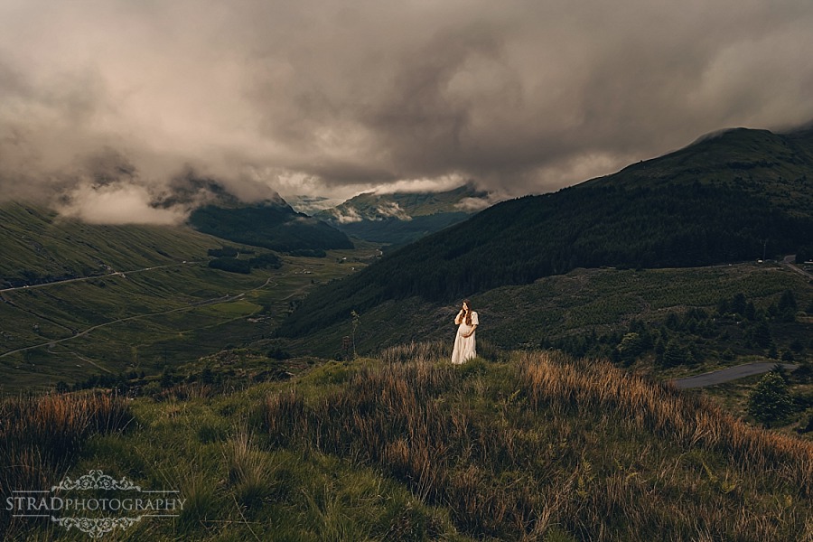 Maternity photoshoot in Scottish mountains
