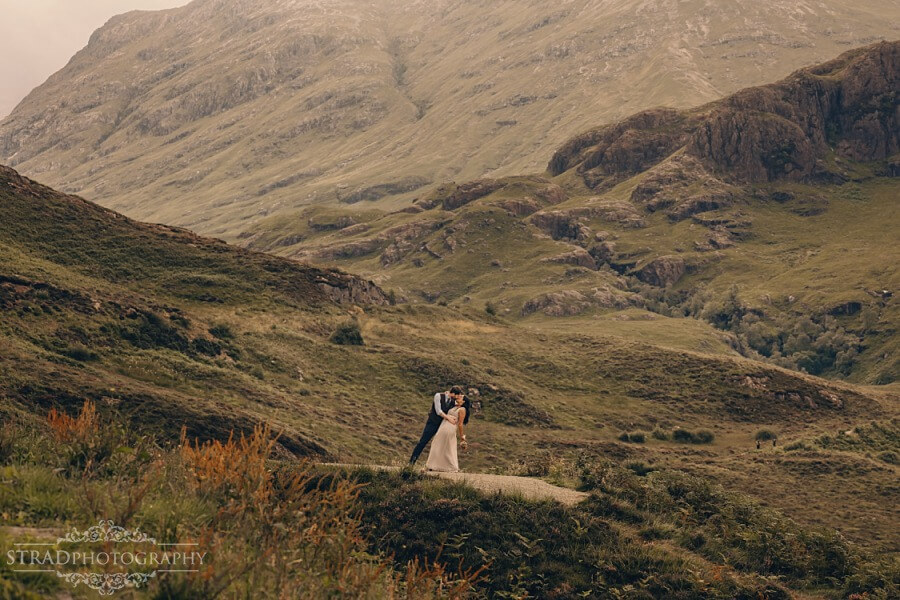 Loch Achtriochtan family photography in Glencoe