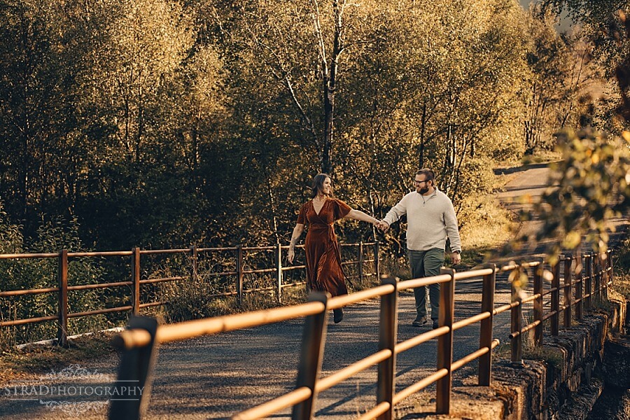Summer Couple Photoshoot in Glencoe
