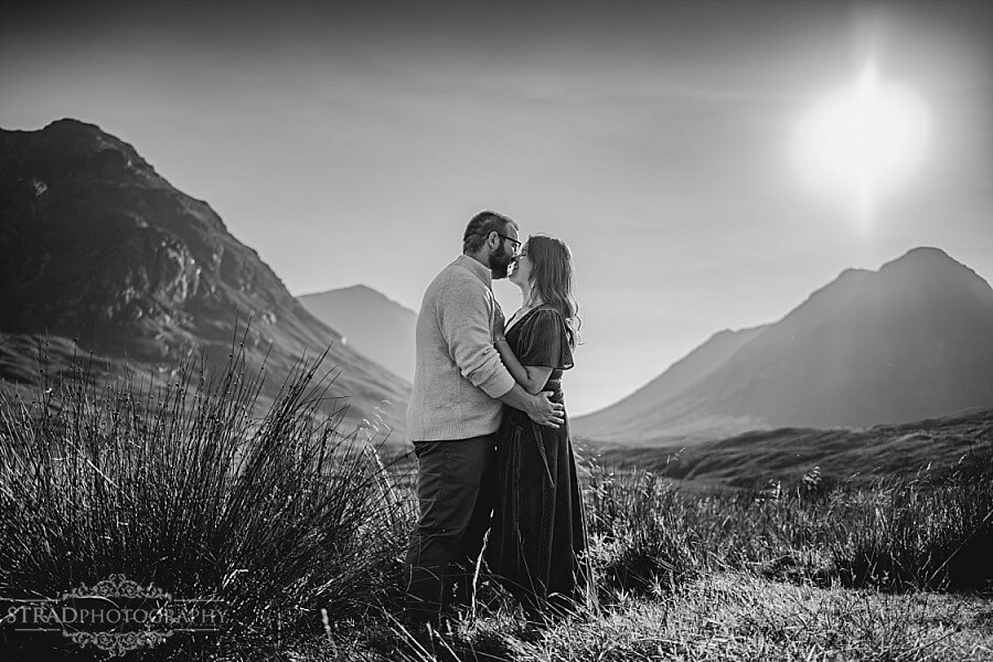 Summer Couple Photoshoot in Glencoe