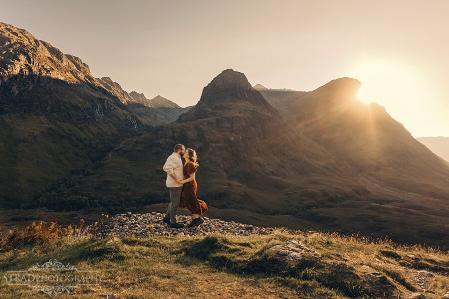 Summer Couple Photoshoot in Glencoe